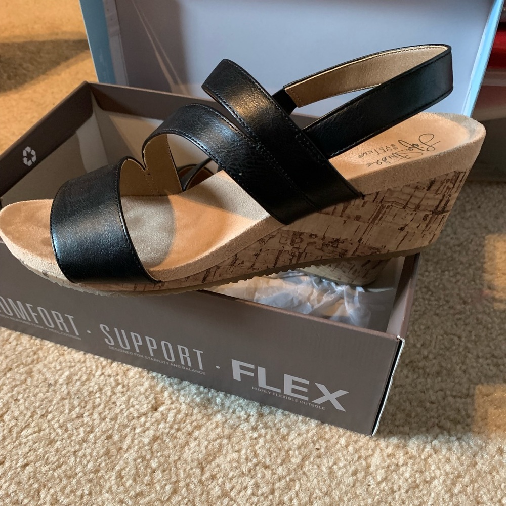 Life Stride Milly black sandals size 8.5